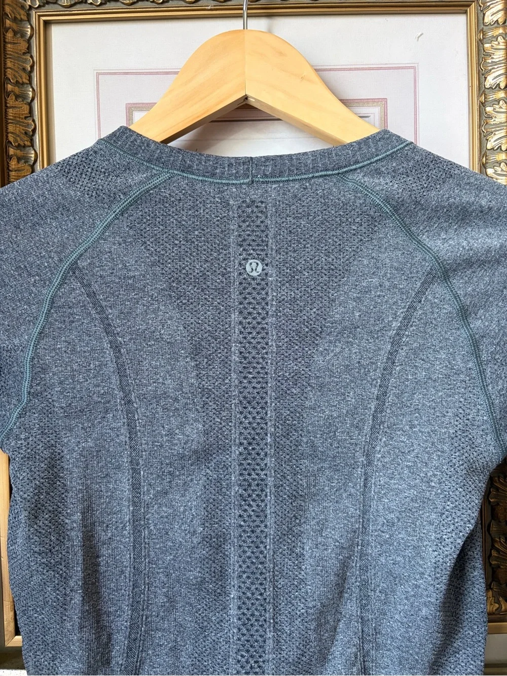 Lululemon Swiftly Tech Long Sleeve 4 - Picture 5 of 10